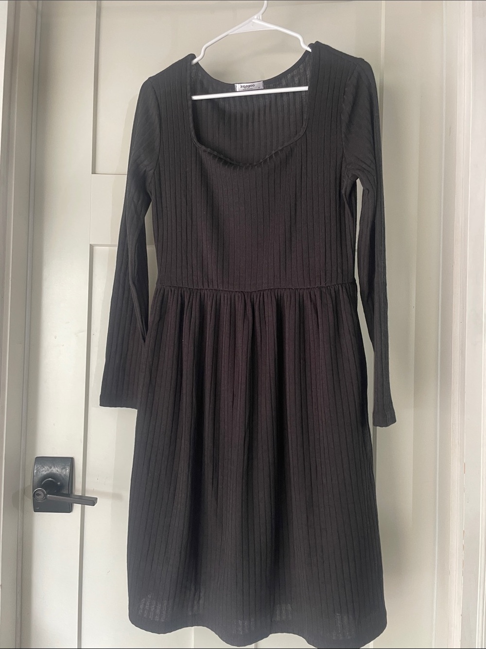 zeagoo Black Ribbed Long Sleeve Scoop Dress